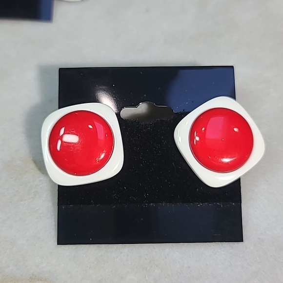 Fun Retro Red, White, and Blue Beaded Necklace Set - Picture 2 of 9